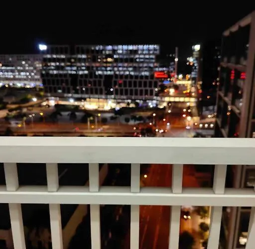Shore Staycation - Mall Of